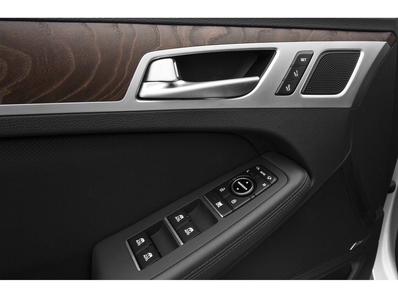 2015 Hyundai GENESIS 5.0