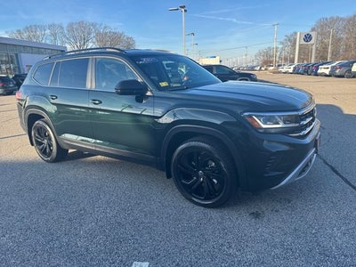 2022 Volkswagen Atlas 3.6L V6 SE w/Technology