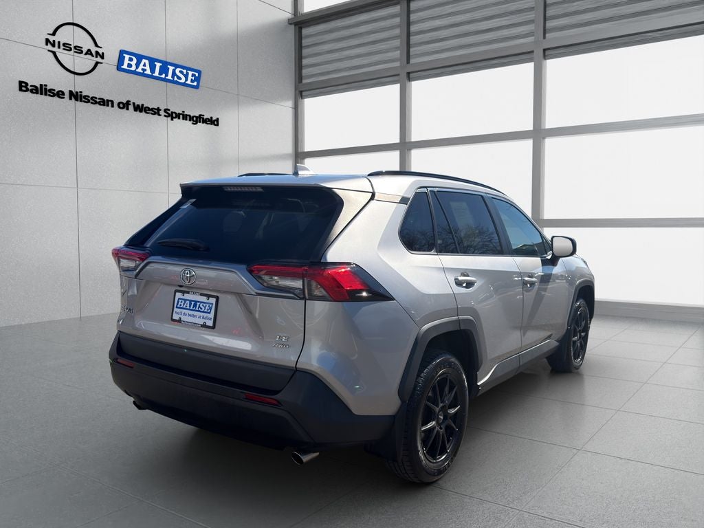 2019 Toyota RAV4 LE