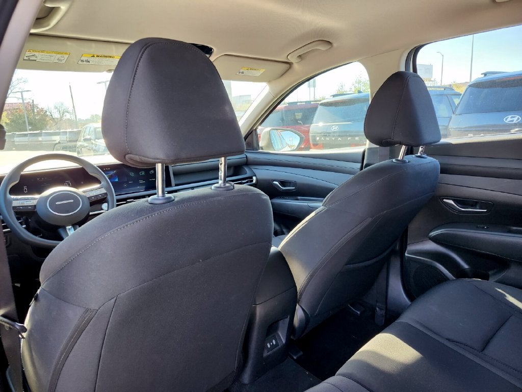 2025 Hyundai TUCSON SE