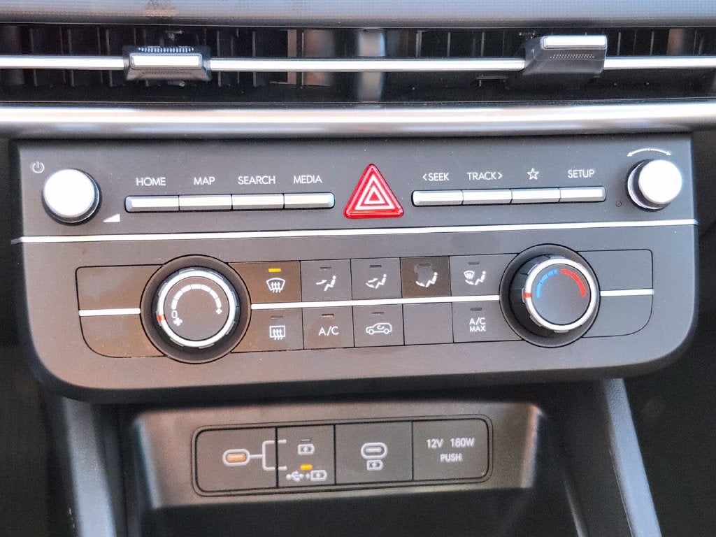 2025 Hyundai TUCSON SE