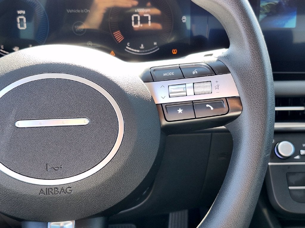 2025 Hyundai TUCSON SE