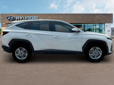 2025 Hyundai TUCSON SE