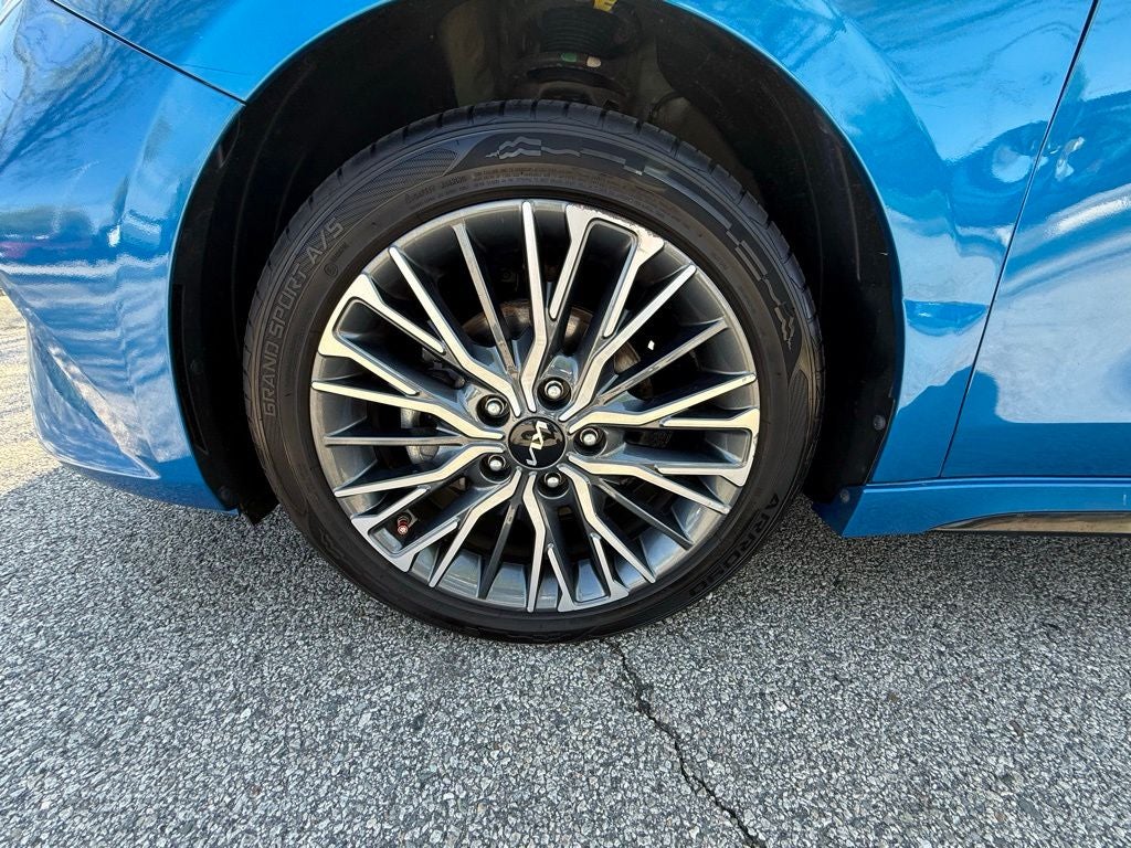2023 Kia Forte GT-Line