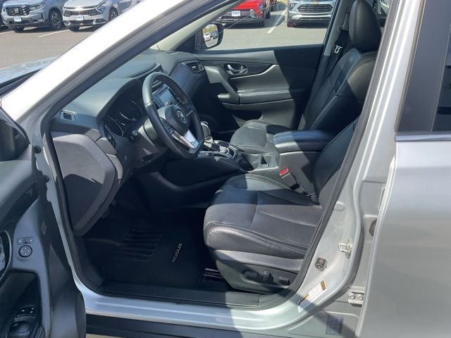 2020 Nissan Rogue SL