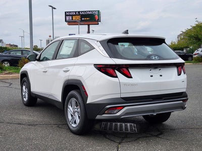 2026 Hyundai TUCSON SE