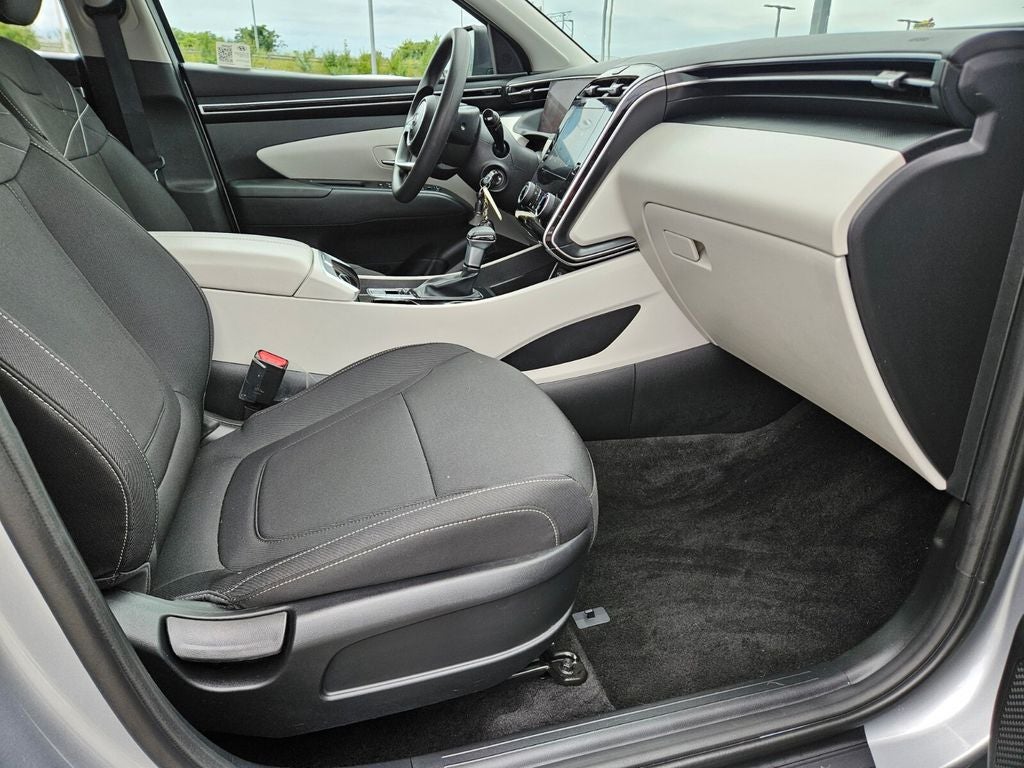 2024 Hyundai TUCSON SE