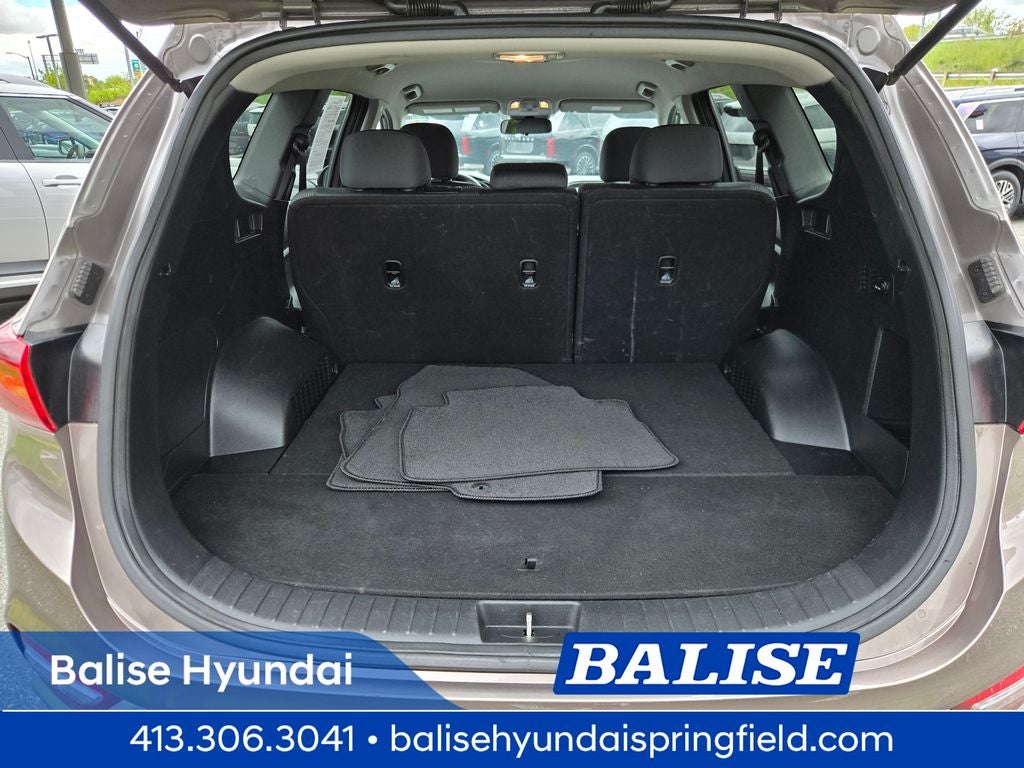 2019 Hyundai SANTA FE SE