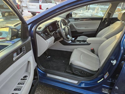 2019 Hyundai SONATA Limited