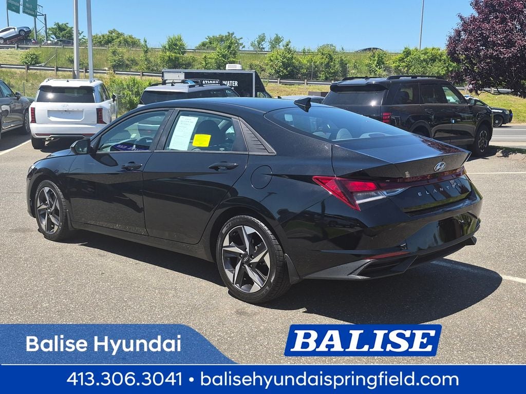 2023 Hyundai ELANTRA SEL