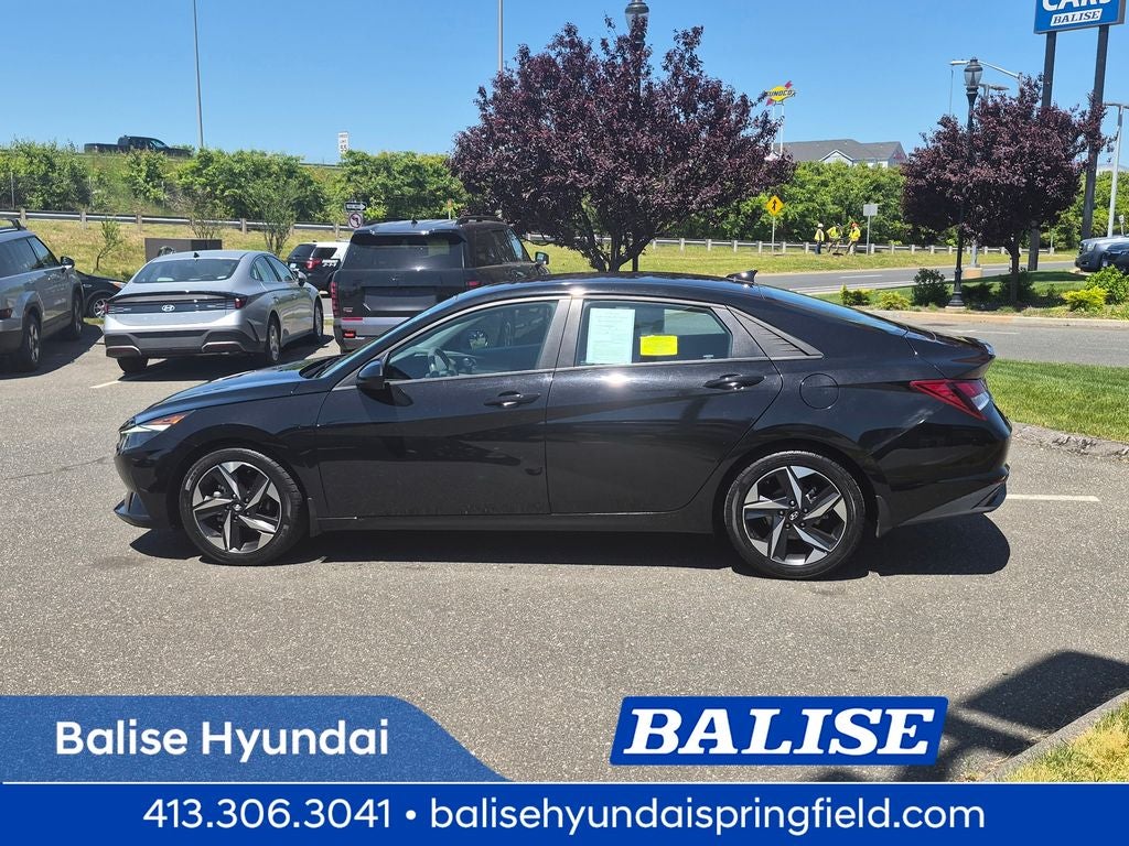 2023 Hyundai ELANTRA SEL