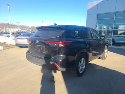 2023 Toyota Highlander LE