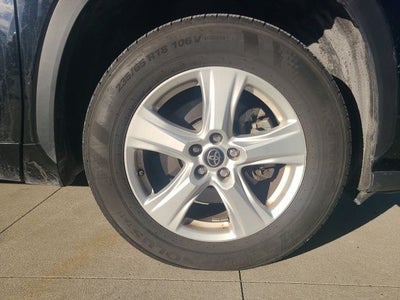 2023 Toyota Highlander LE