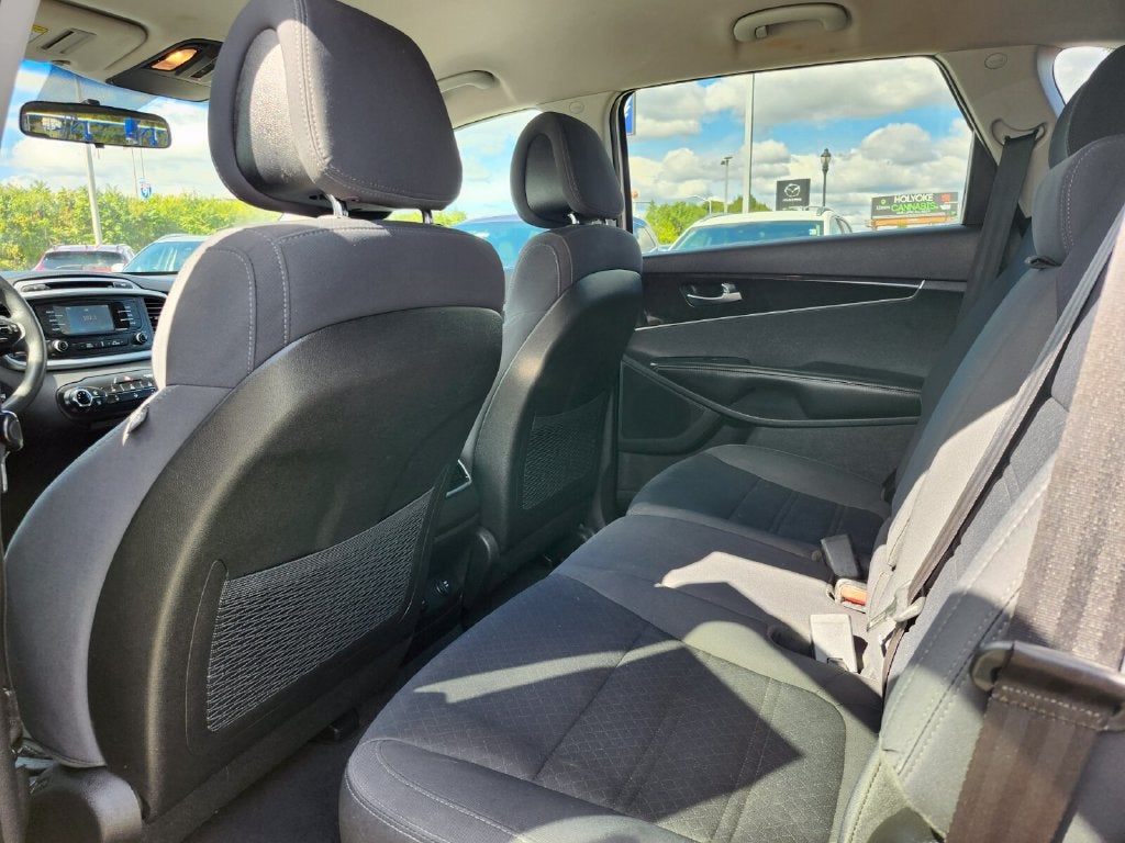 2016 Kia Sorento LX