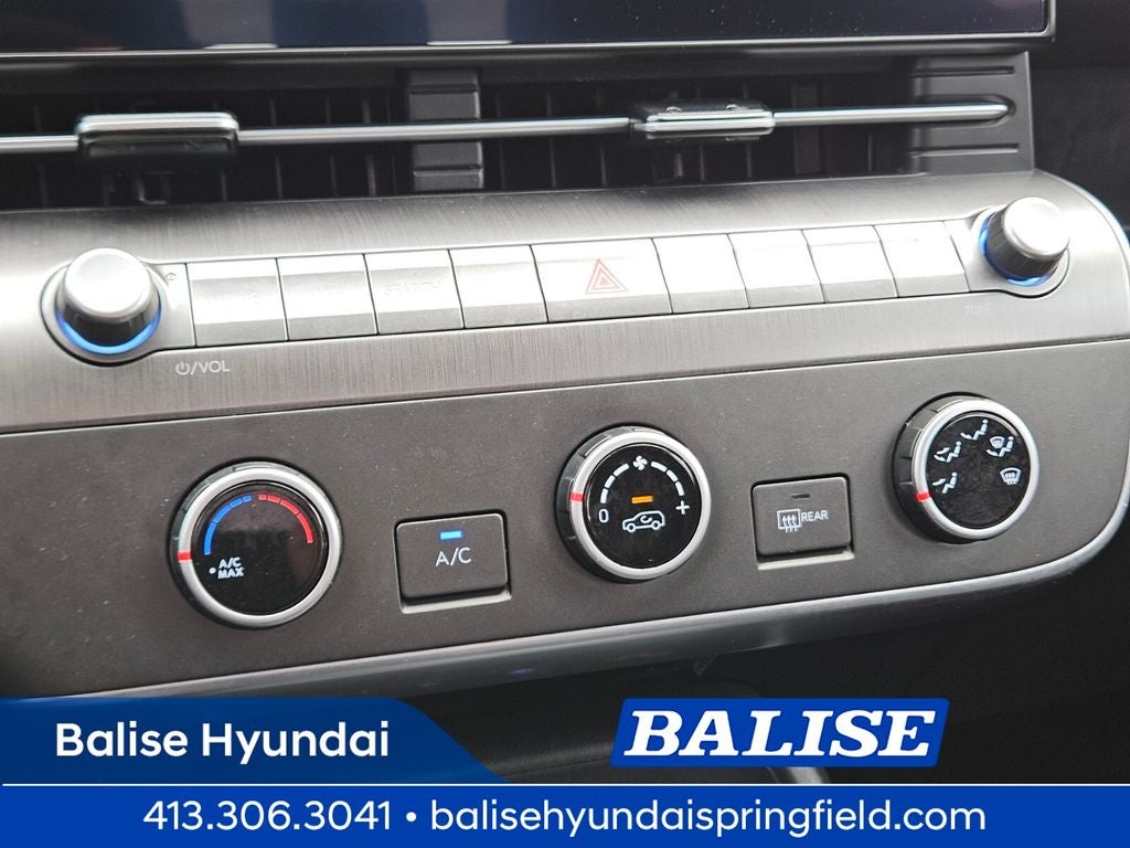 2024 Hyundai KONA SE
