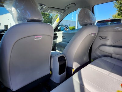 2027 Hyundai KONA SE