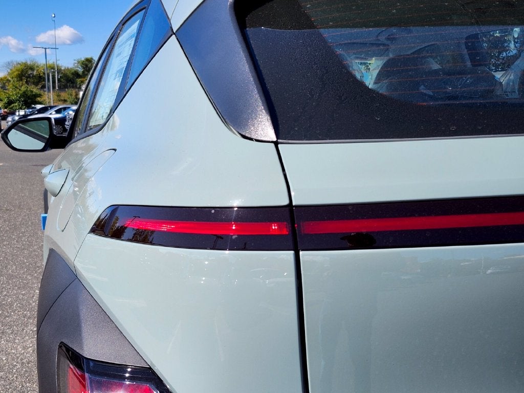 2027 Hyundai KONA SE