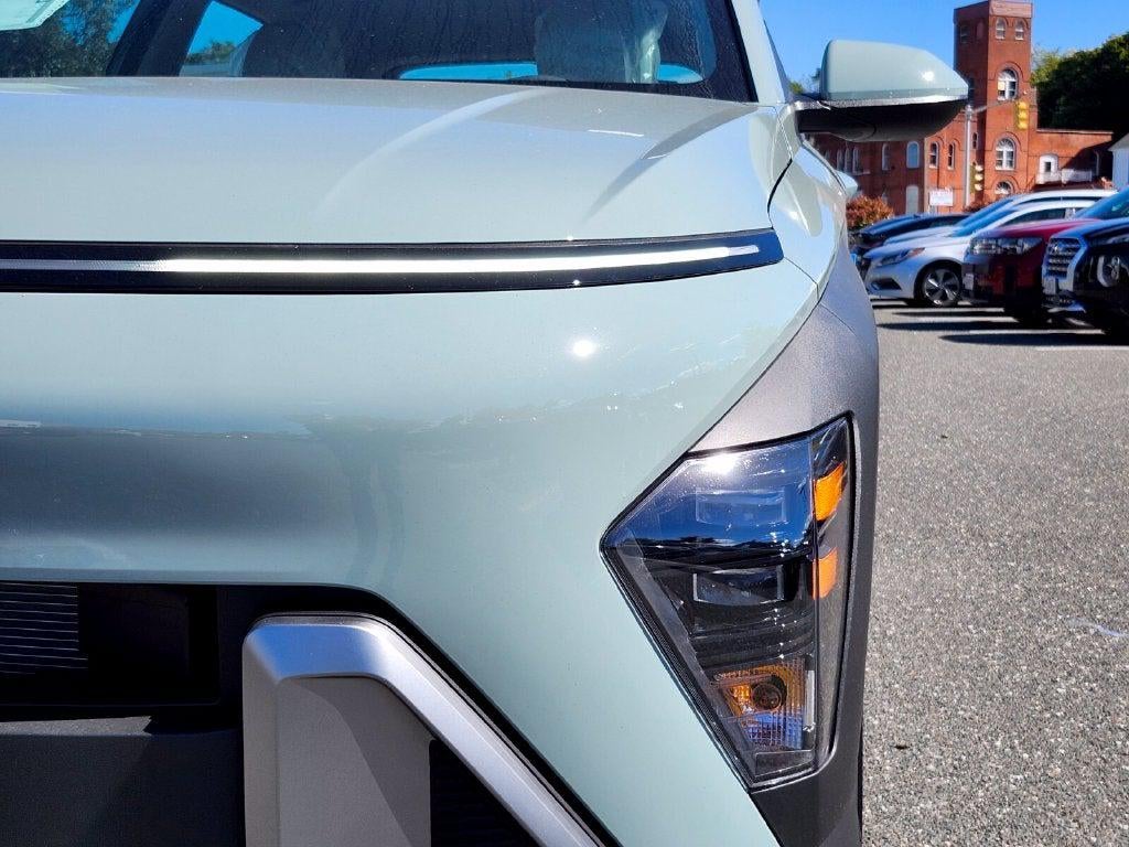 2027 Hyundai KONA SE