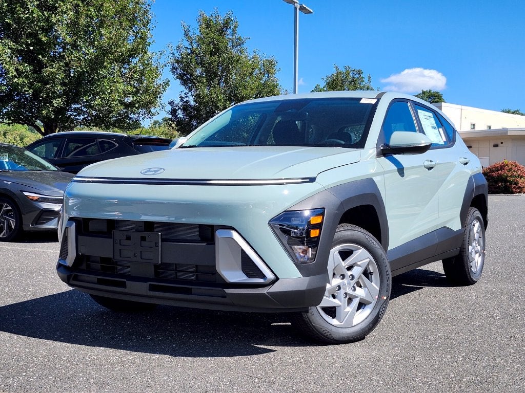 2027 Hyundai KONA SE