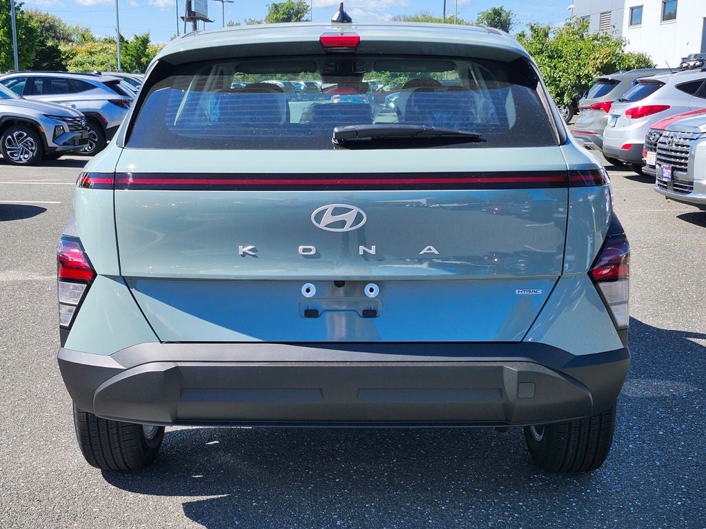 2027 Hyundai KONA SE