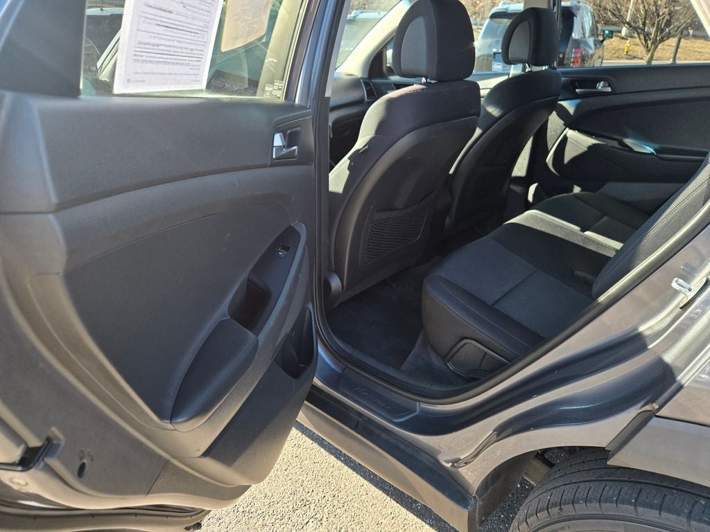 2016 Hyundai TUCSON SE