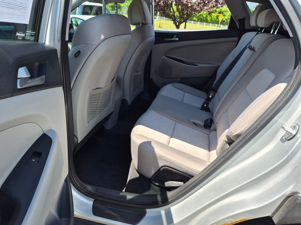 2016 Hyundai TUCSON SE