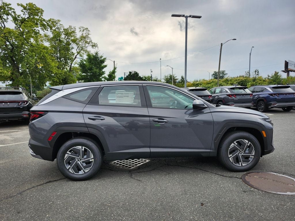 2026 Hyundai TUCSON HYBRID Blue SE