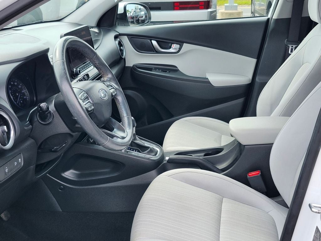 2023 Hyundai Kona SEL - Photo 18