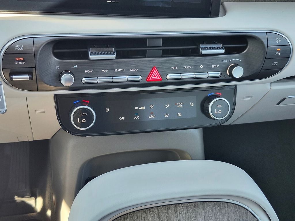2027 Hyundai PALISADE SEL 7 Passenger