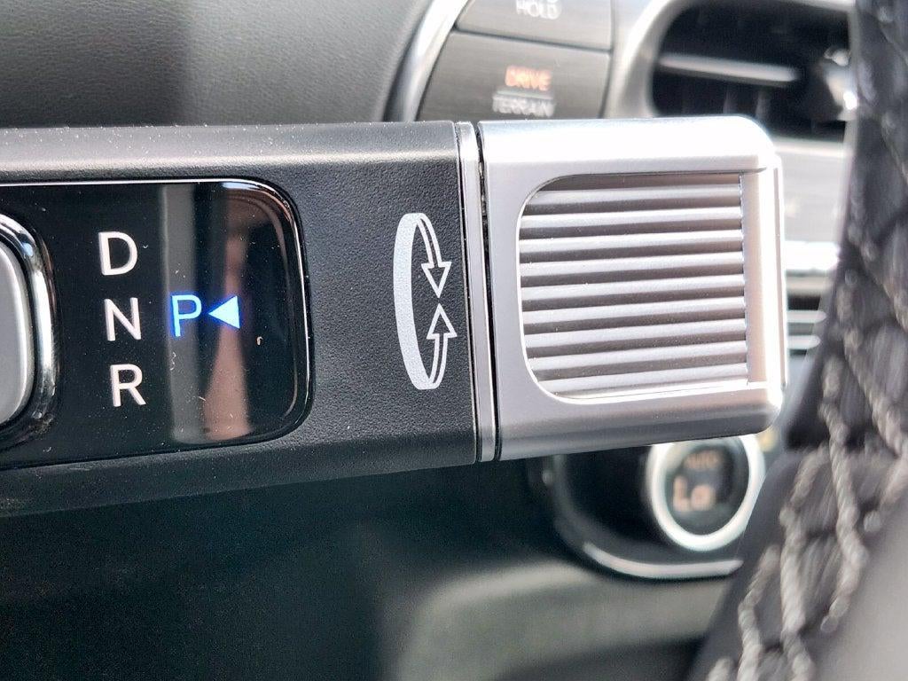 2026 Hyundai PALISADE HYBRID SEL 8 Passenger