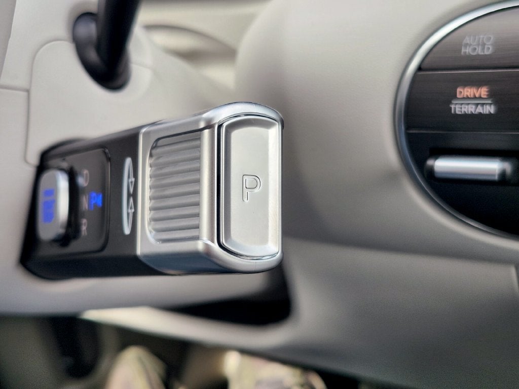 2026 Hyundai PALISADE HYBRID SEL 7 Passenger