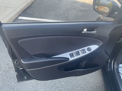 2017 Hyundai ACCENT SE