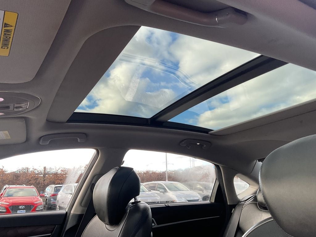 2015 Hyundai GENESIS 5.0