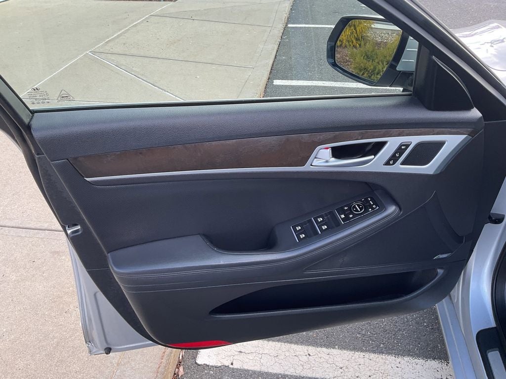 2015 Hyundai GENESIS 5.0