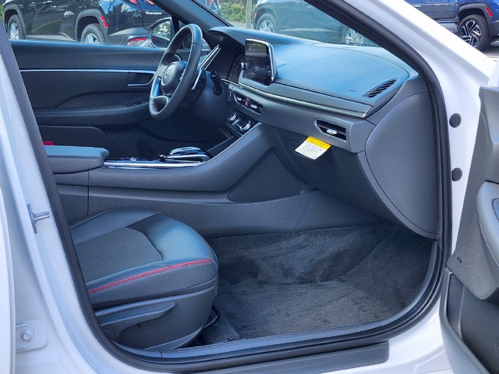 2023 Hyundai Sonata SEL Plus - Photo 11