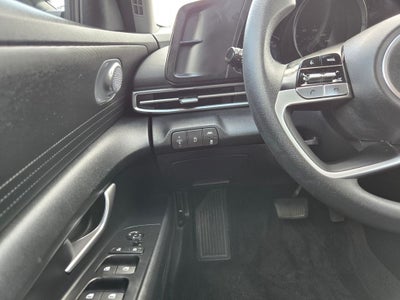 2023 Hyundai ELANTRA SE