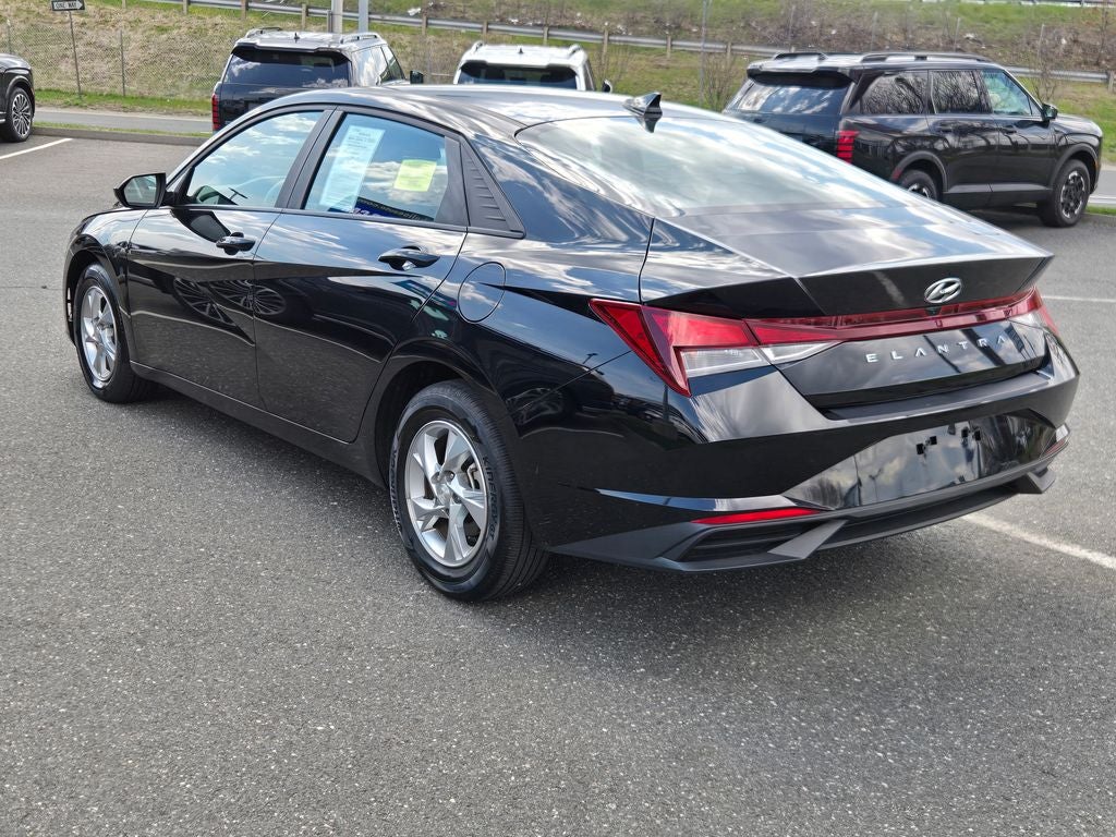 2023 Hyundai ELANTRA SE