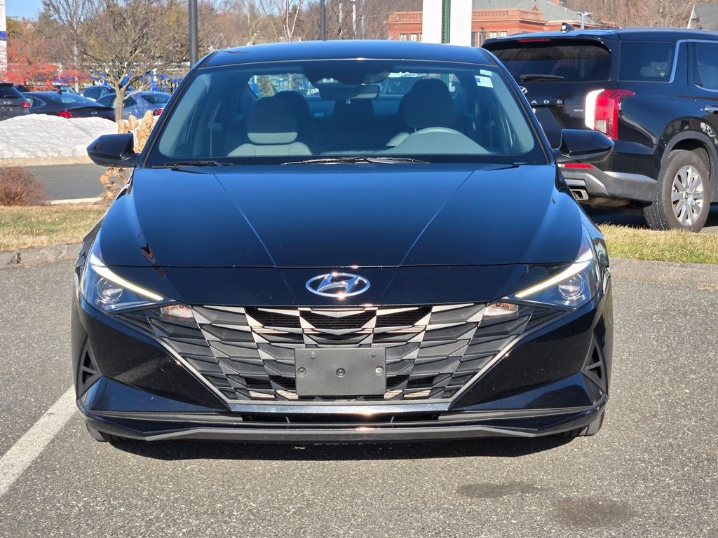 2023 Hyundai ELANTRA SE