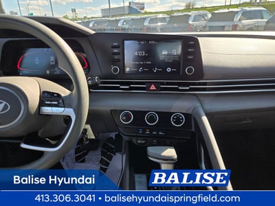 2024 Hyundai ELANTRA SE