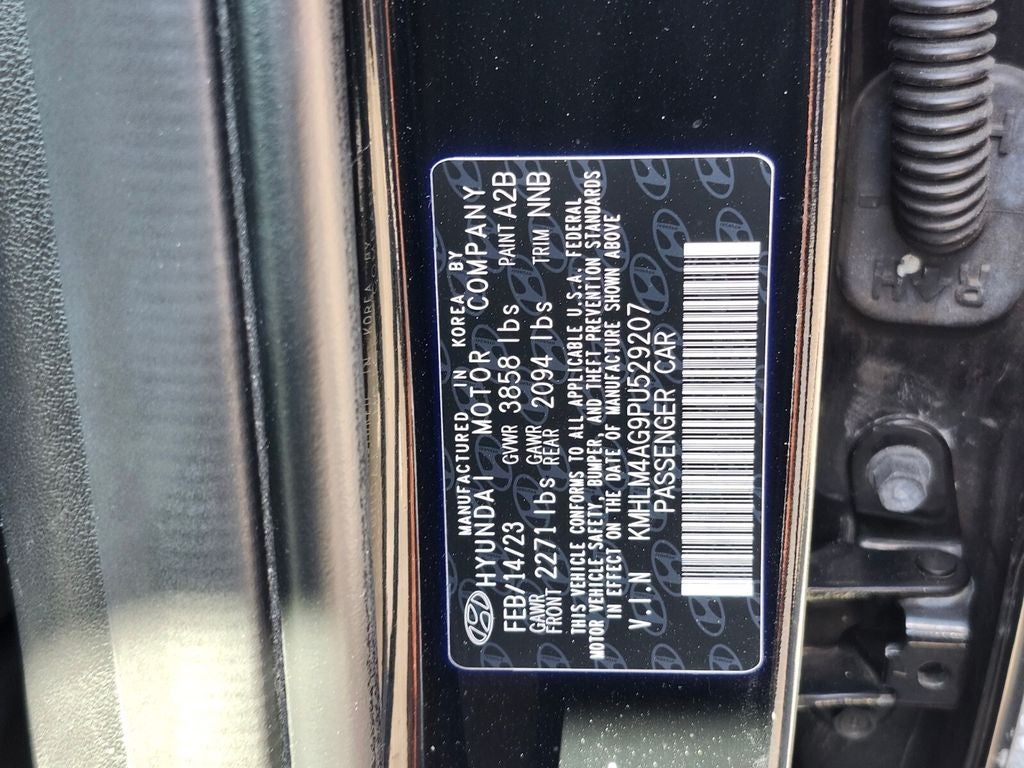 2023 Hyundai ELANTRA SEL