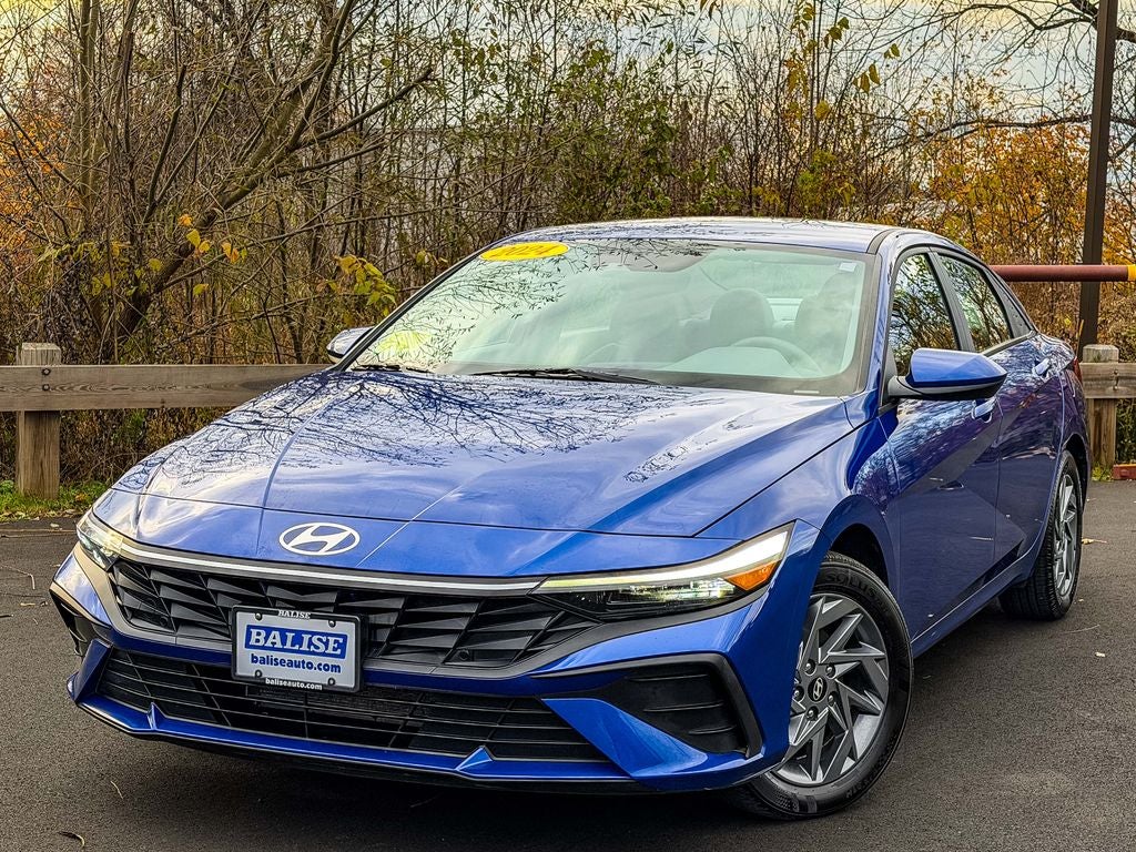 2024 Hyundai ELANTRA SEL