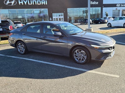 2024 Hyundai ELANTRA SEL