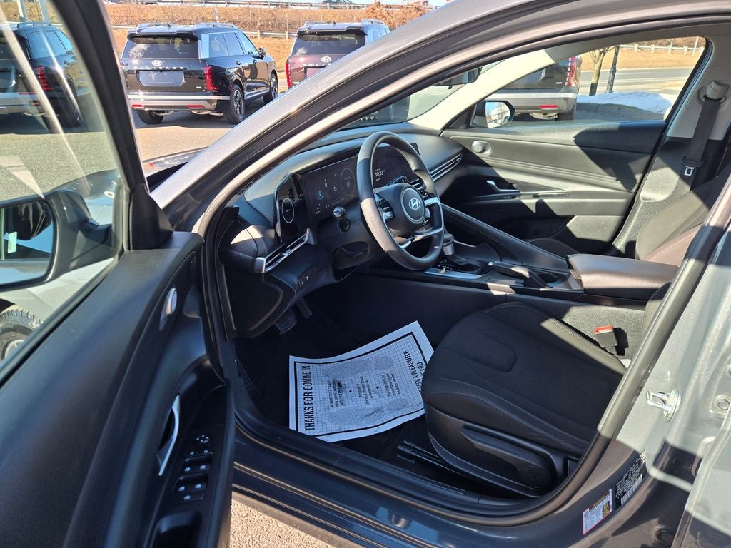 2024 Hyundai ELANTRA SEL