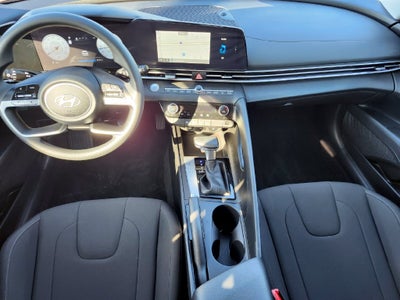 2024 Hyundai ELANTRA SEL