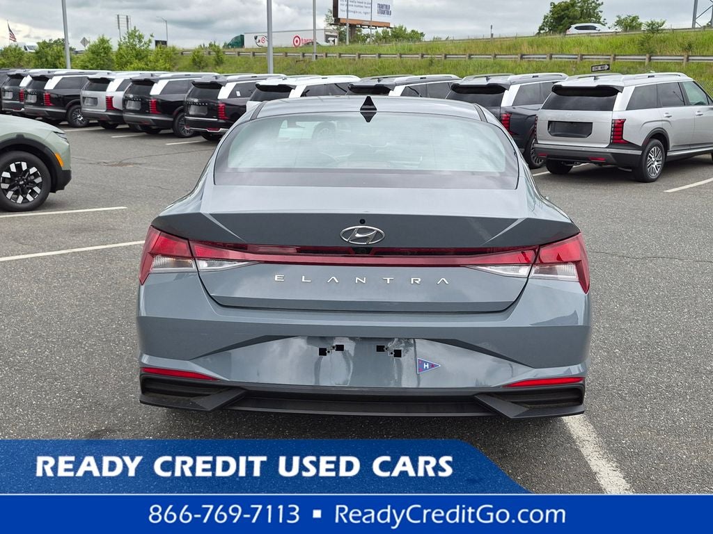 2022 Hyundai ELANTRA SEL