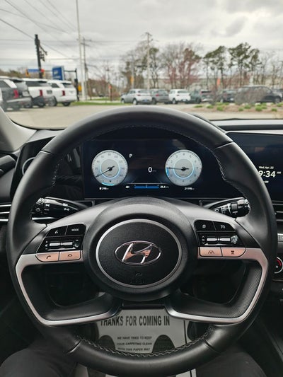 2023 Hyundai ELANTRA SEL