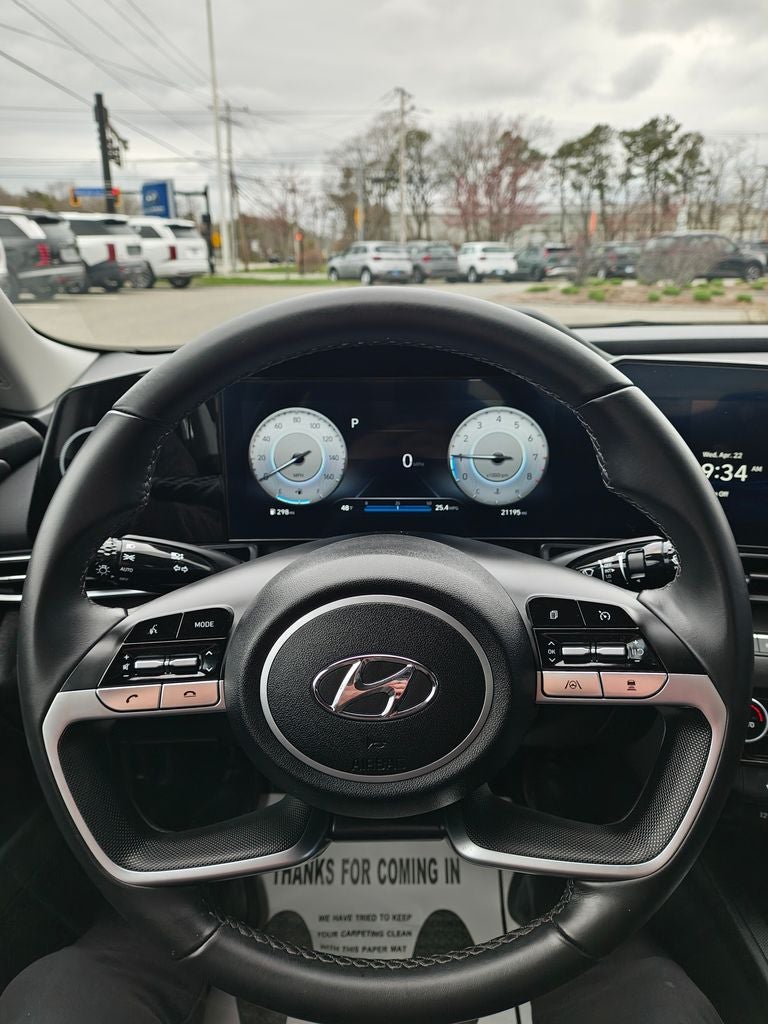 2023 Hyundai ELANTRA SEL