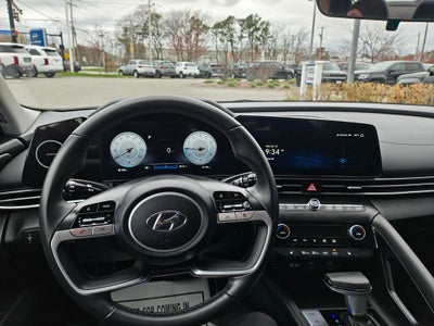 2023 Hyundai ELANTRA SEL