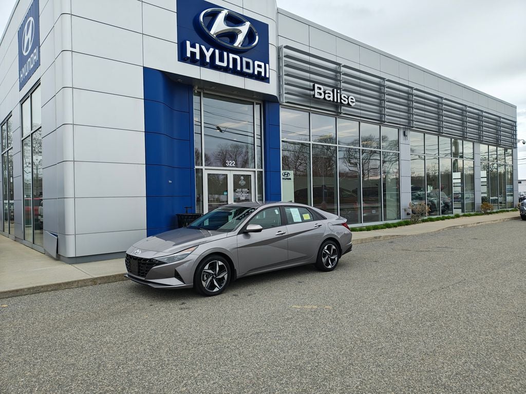2023 Hyundai ELANTRA SEL