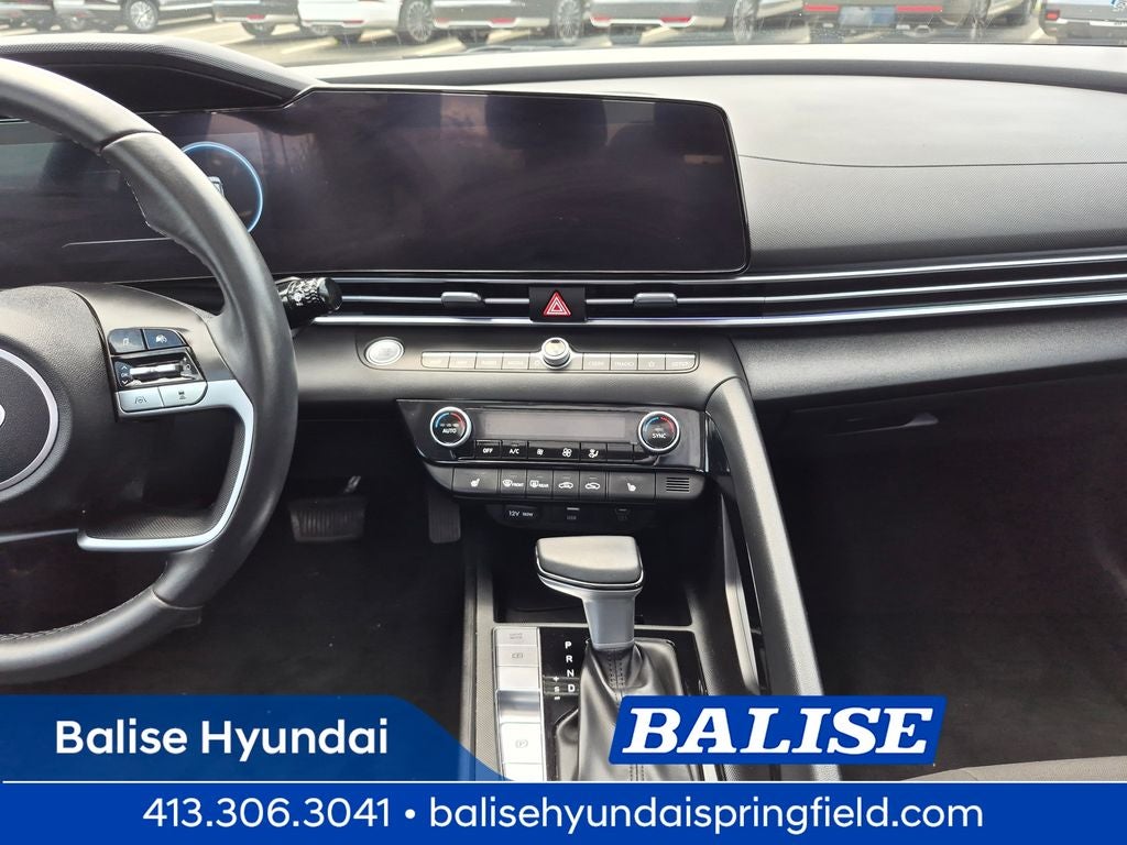2024 Hyundai ELANTRA SEL